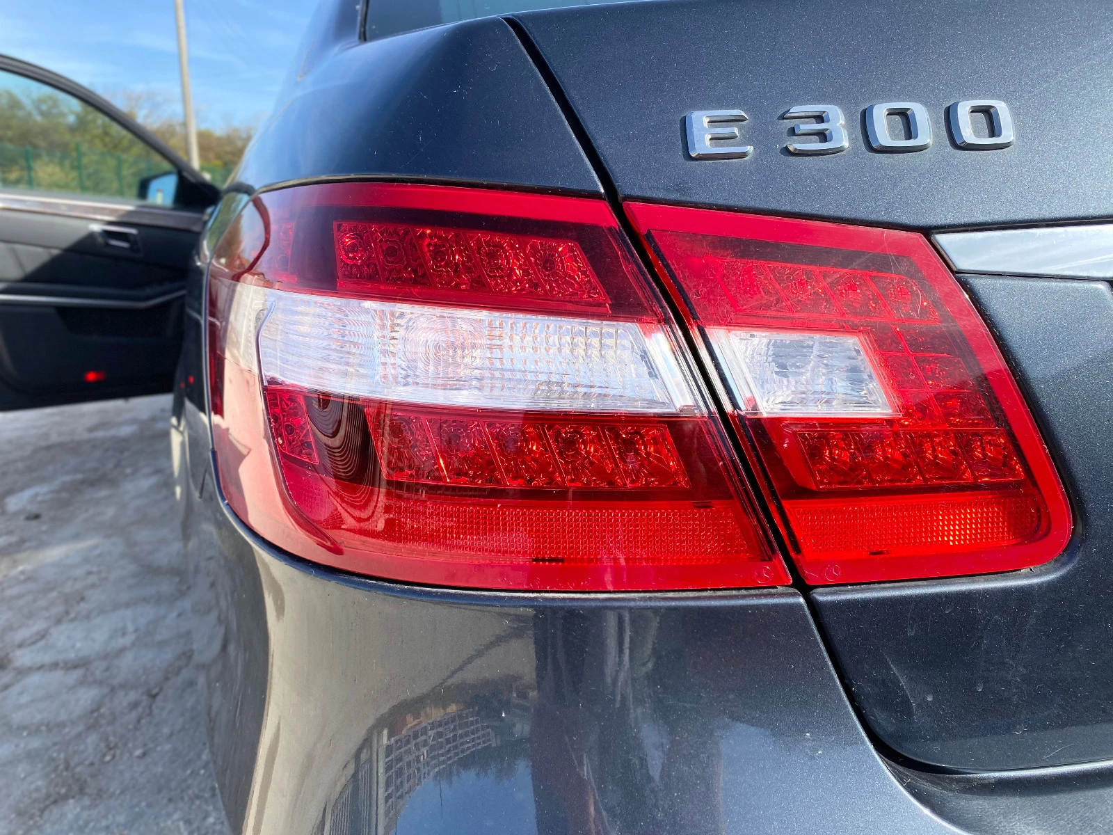 Mercedes-Benz E 350 CDI (HP231) 28101км Реални | Mobile.bg — изображение 15