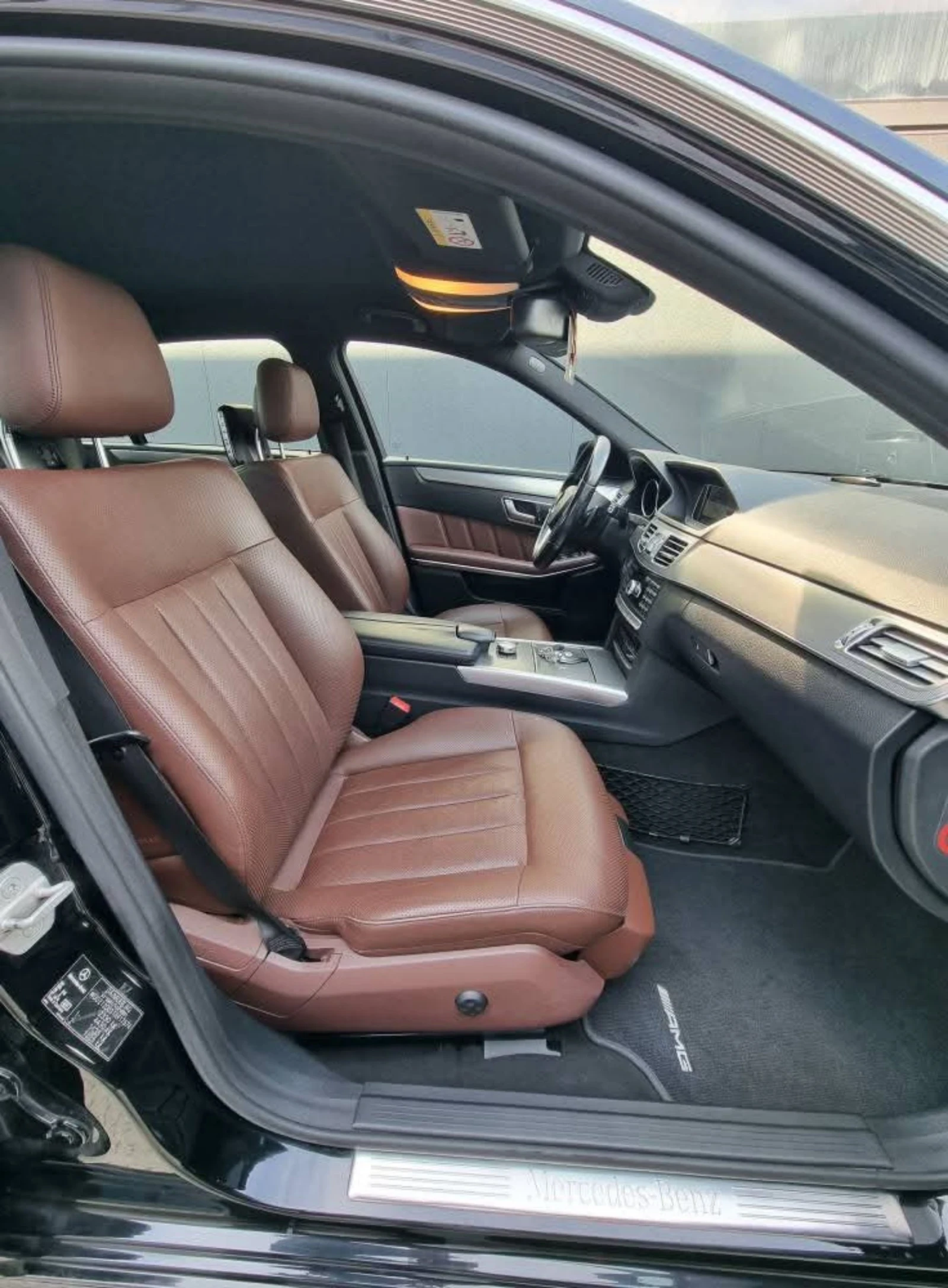 Mercedes-Benz E 250 AMG Германия/2xDVD/Обдухване/TUV 10.25 - изображение 8