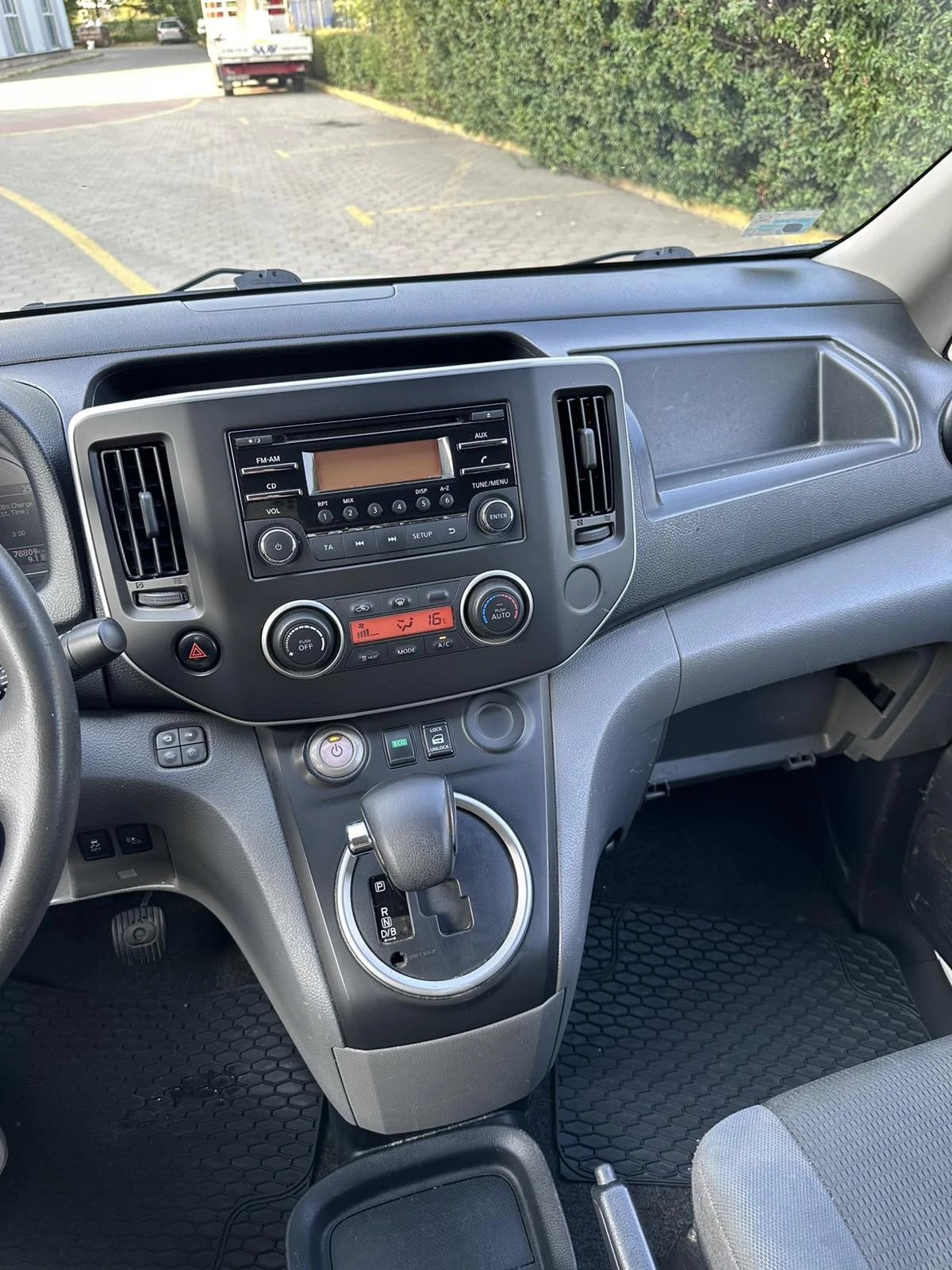 Nissan e-NV200  - изображение 7