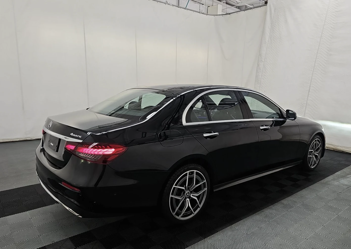 Mercedes-Benz E 350 burmester* DISTRONIC* Hey Mercedes - изображение 7