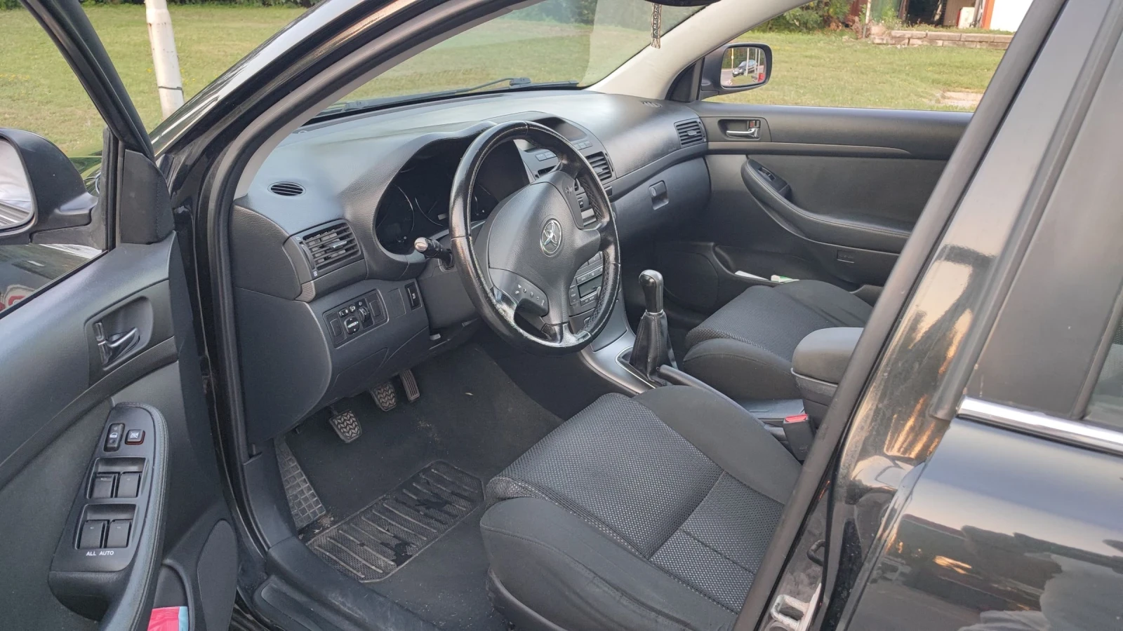 Toyota Avensis 2.0 - изображение 7