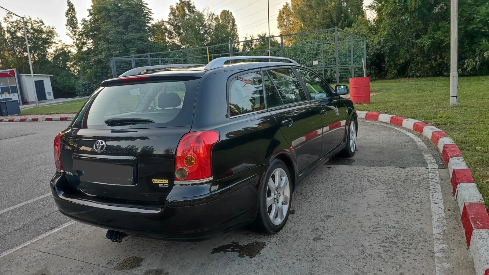 Toyota Avensis 2.0 - изображение 5