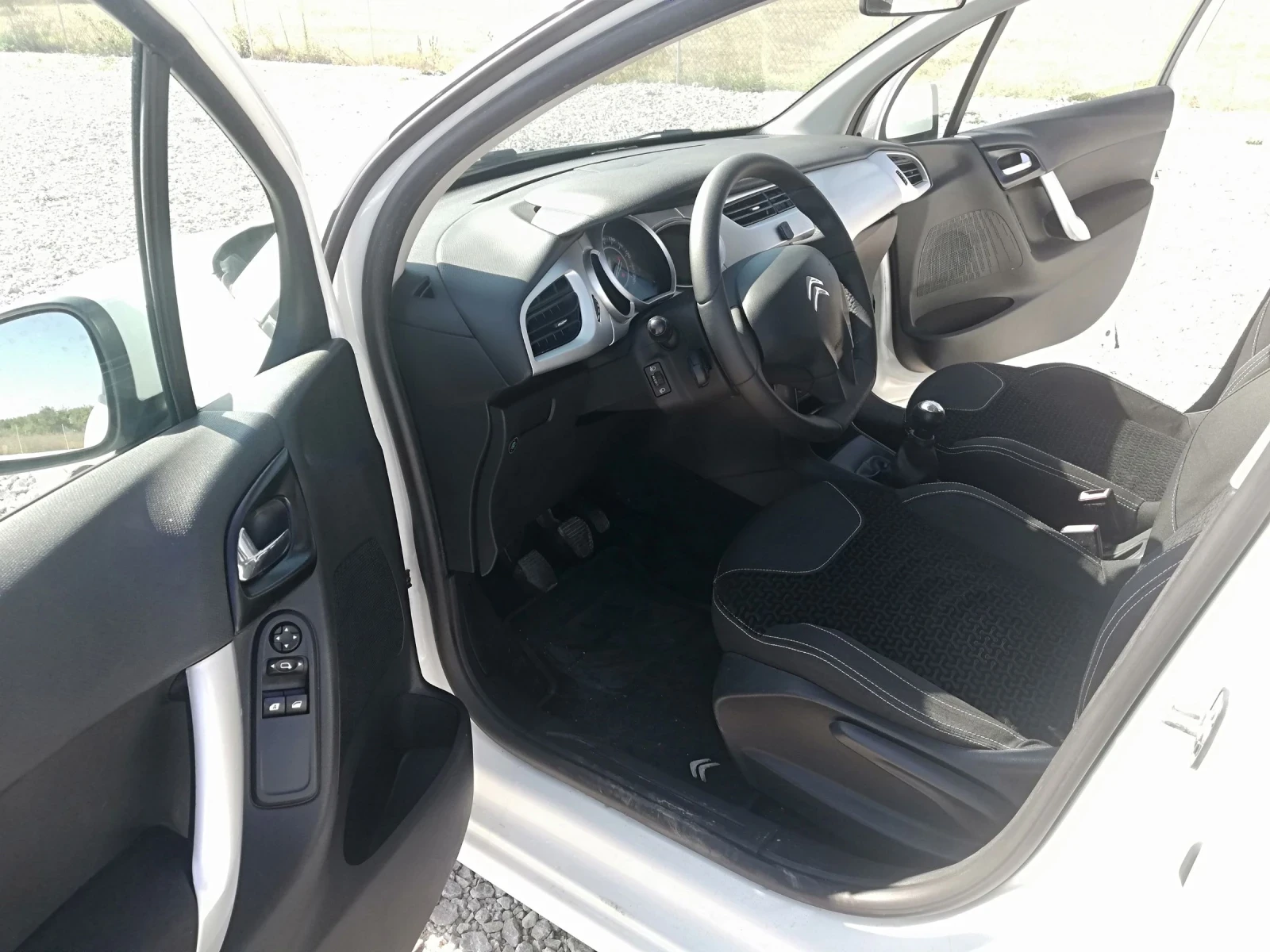 Citroen C3 1.4i klima gaz - изображение 9