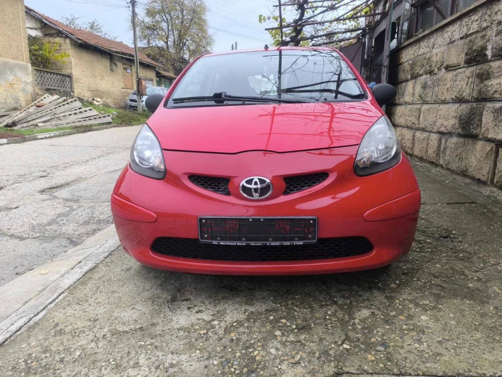 Toyota Aygo 1000 - изображение 2