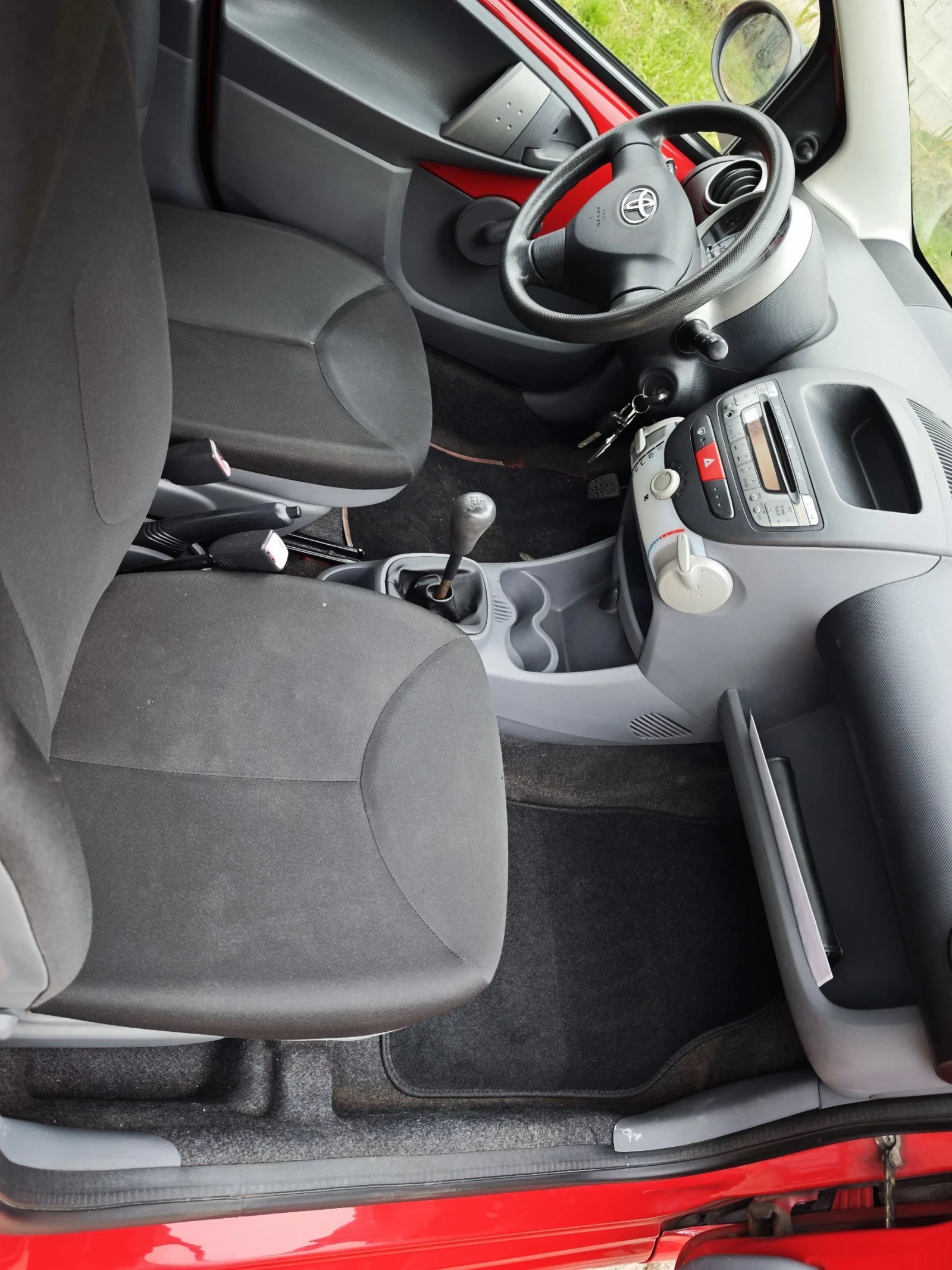 Toyota Aygo 1000 - изображение 9