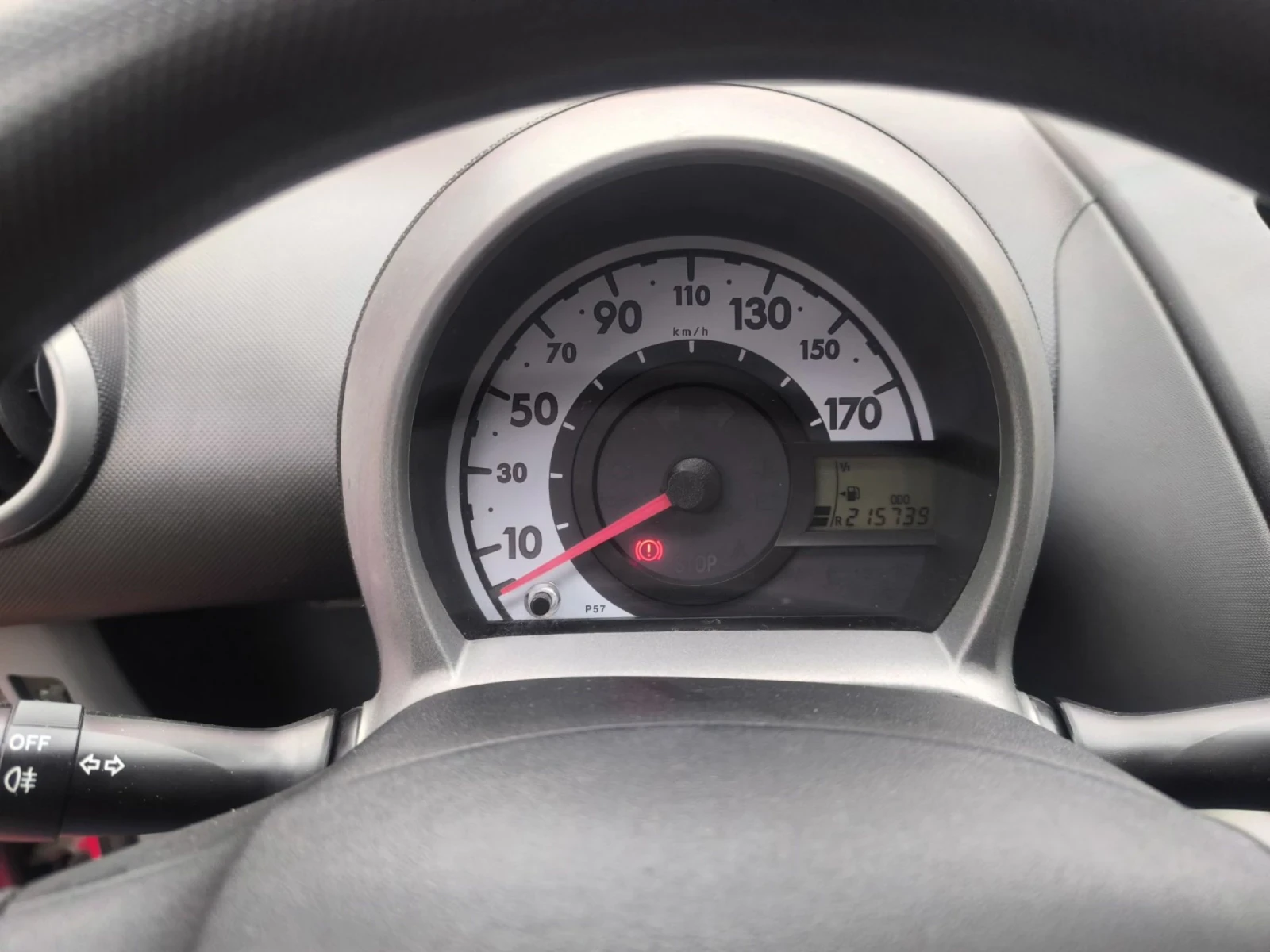 Toyota Aygo 1000 - изображение 7