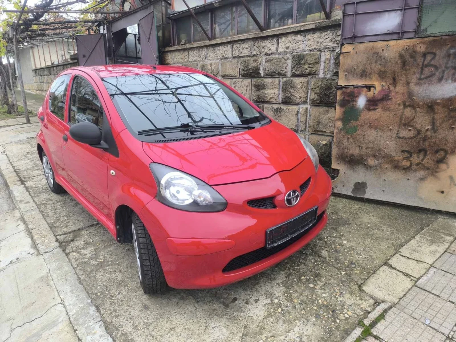 Toyota Aygo 1000 - изображение 3