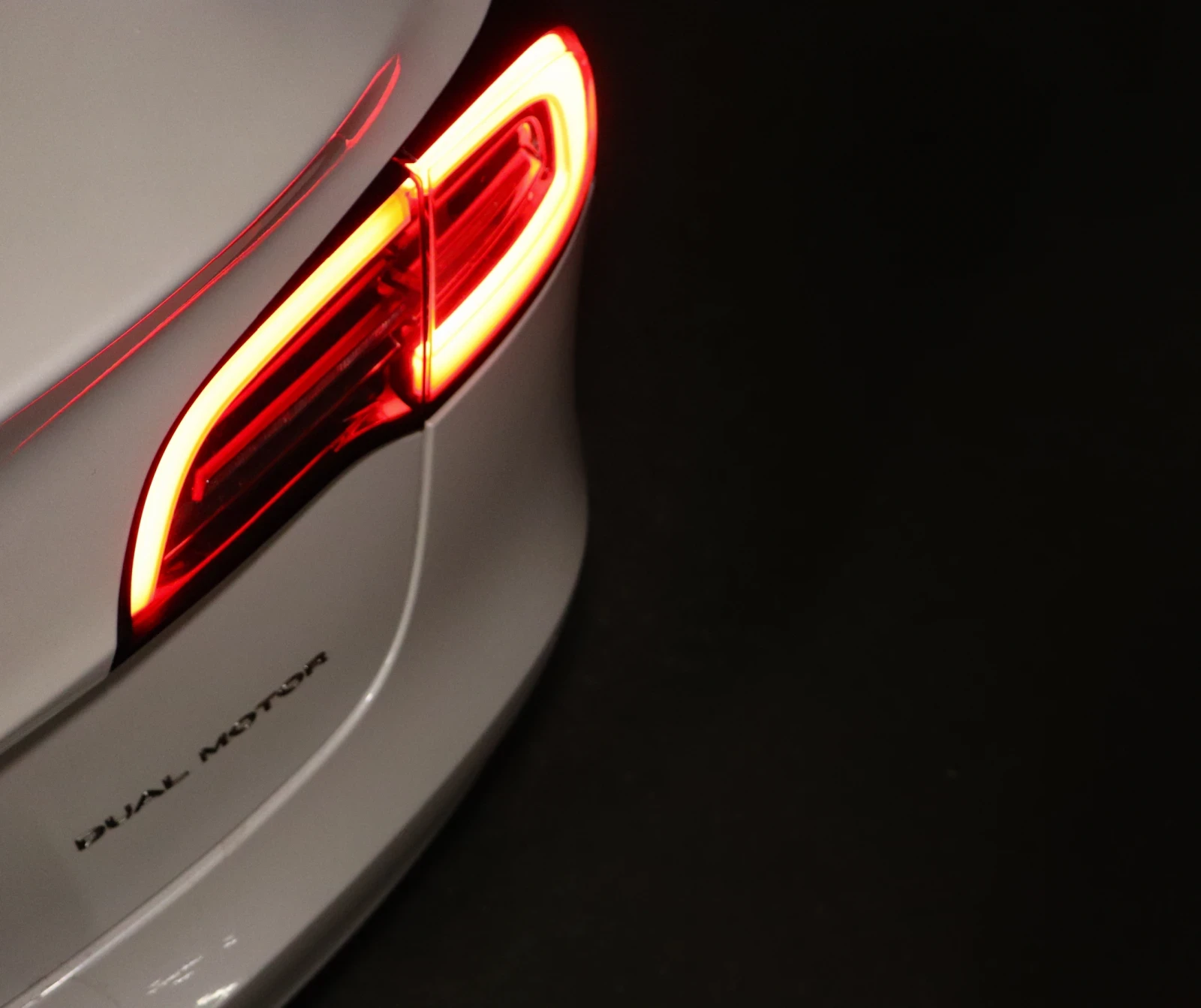 Tesla Model 3 DUAL MOTOR | Mobile.bg   6