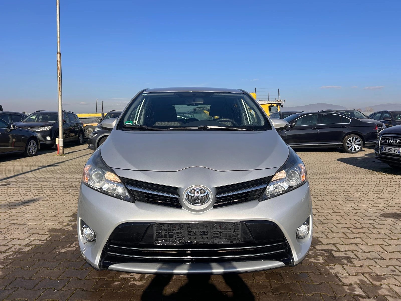 Toyota Verso 1.6D-4D NAVI 6+ 1 EURO 5 | Mobile.bg � ����������� 3