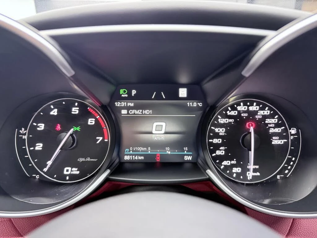 Alfa Romeo Giulia Ti Sport* CARFAX* ����������* (���� �� ��) | Mobile.bg � ����������� 9