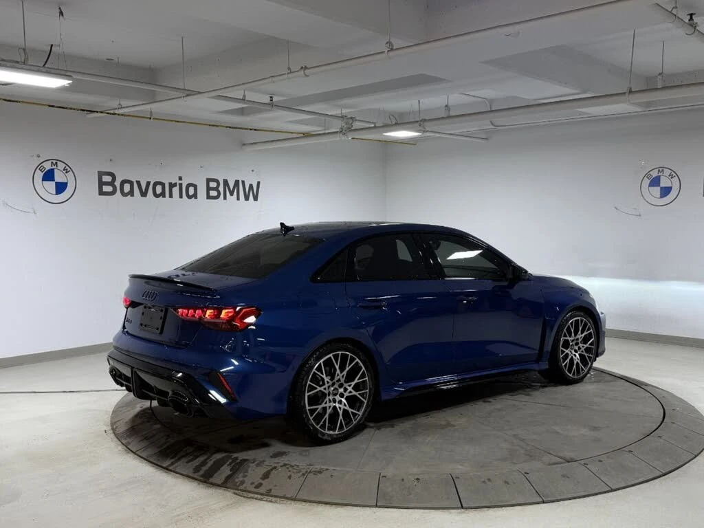 Audi Rs3 2.5T* quattro* AвтоКредит * (ЦЕНА ДО БГ), снимка 5 - Автомобили и джипове - 54002699