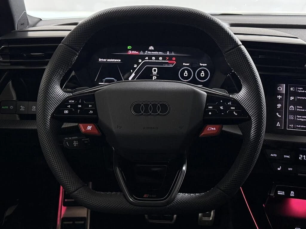 Audi Rs3 2.5T* quattro* AвтоКредит * (ЦЕНА ДО БГ), снимка 11 - Автомобили и джипове - 54002699