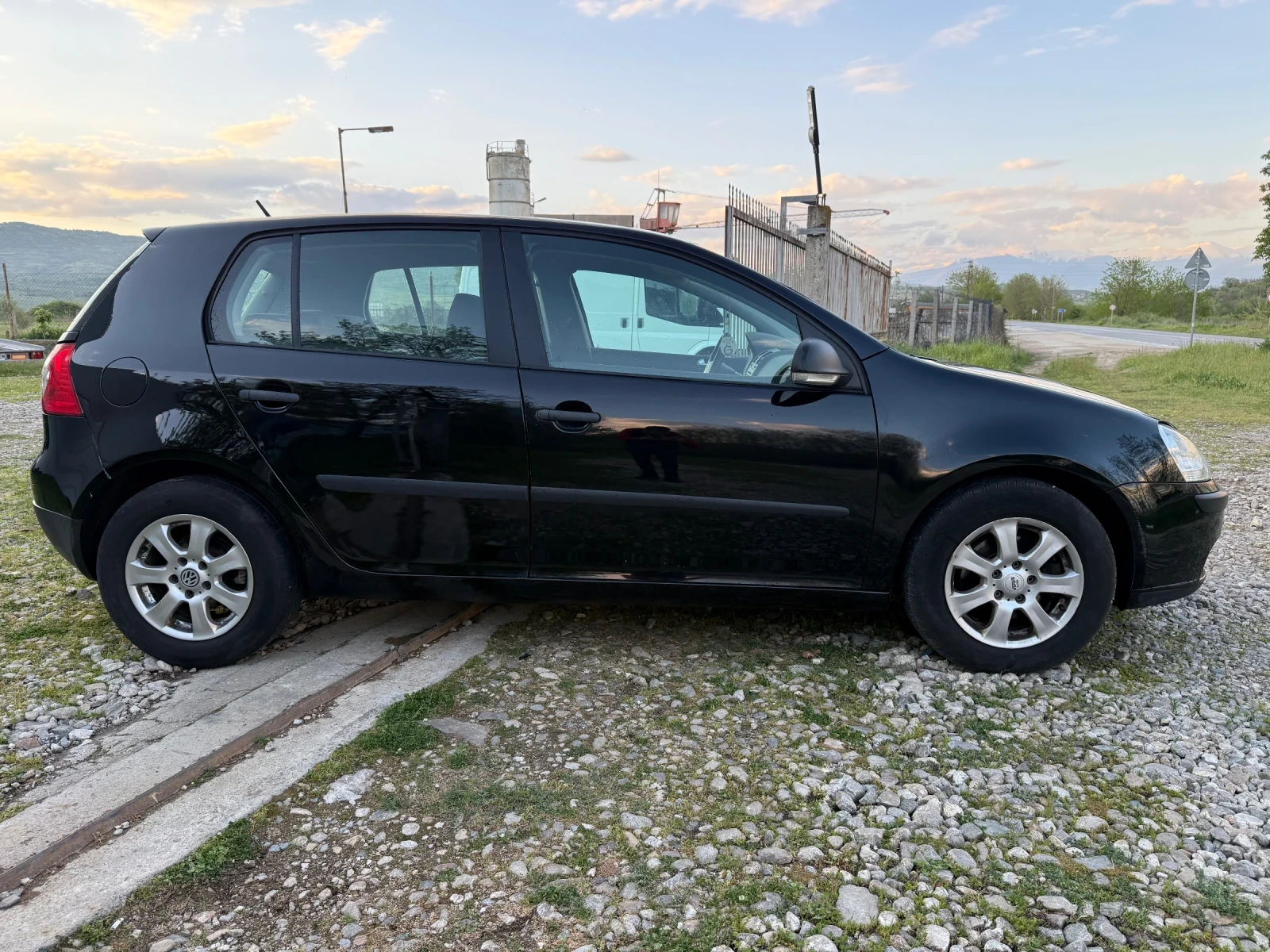 VW Golf 1.9TDI, снимка 7 - Автомобили и джипове - 54243619