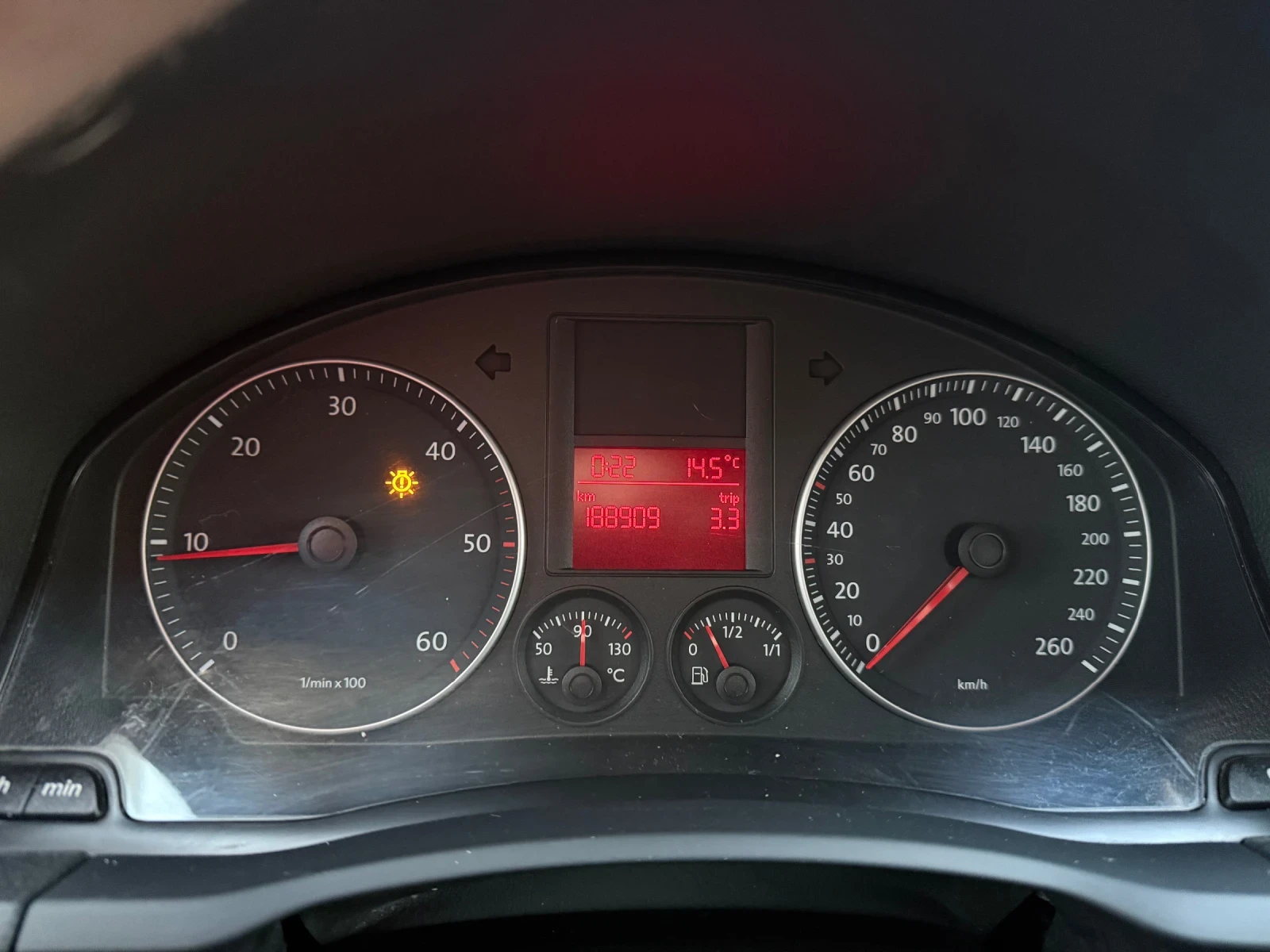 VW Golf 1.9TDI, снимка 16 - Автомобили и джипове - 54243619