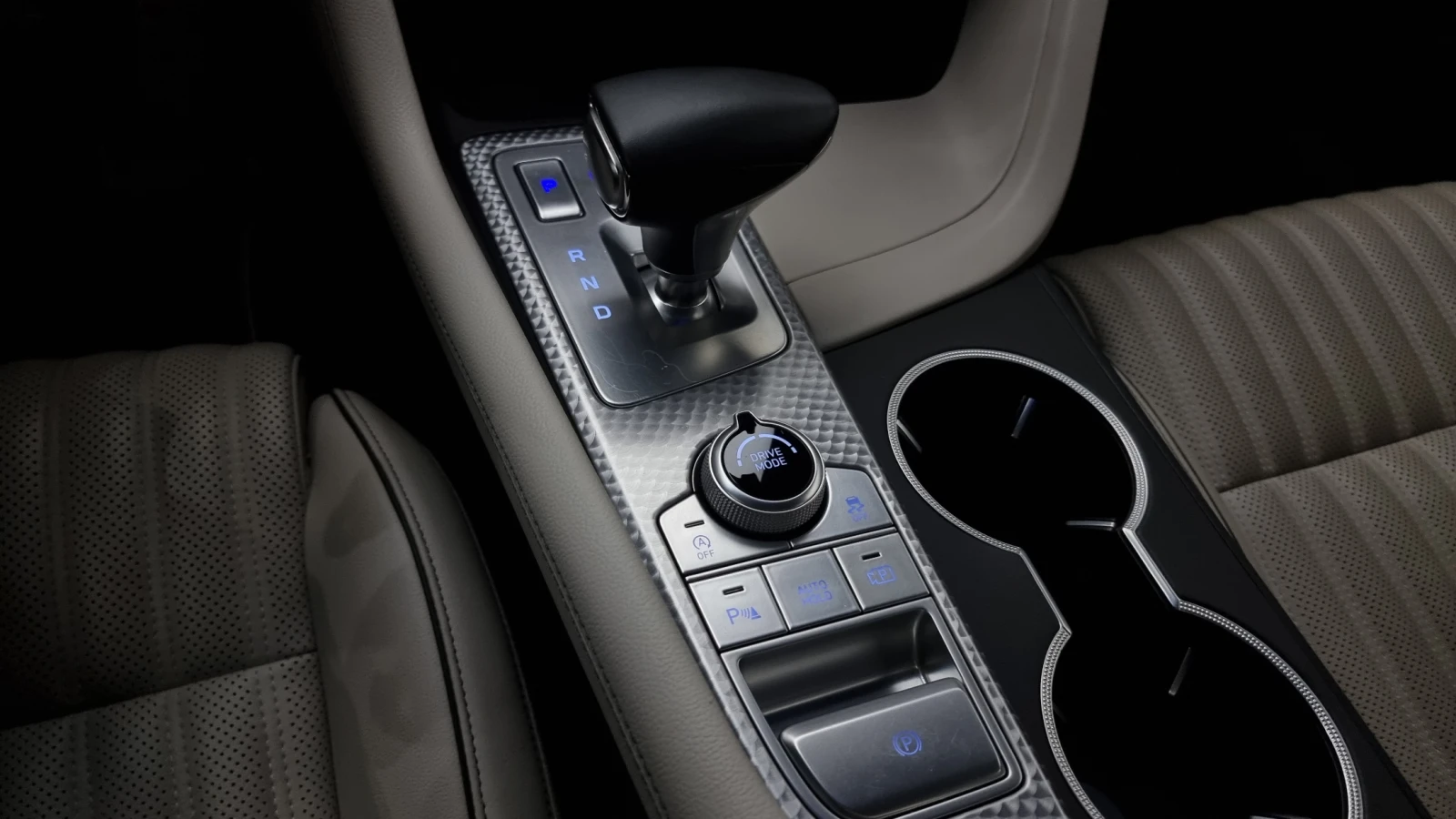 Genesis G70 2.0* HUD* ��. ��������* 360* BLIND SPOT* ������ �� | Mobile.bg � ����������� 9
