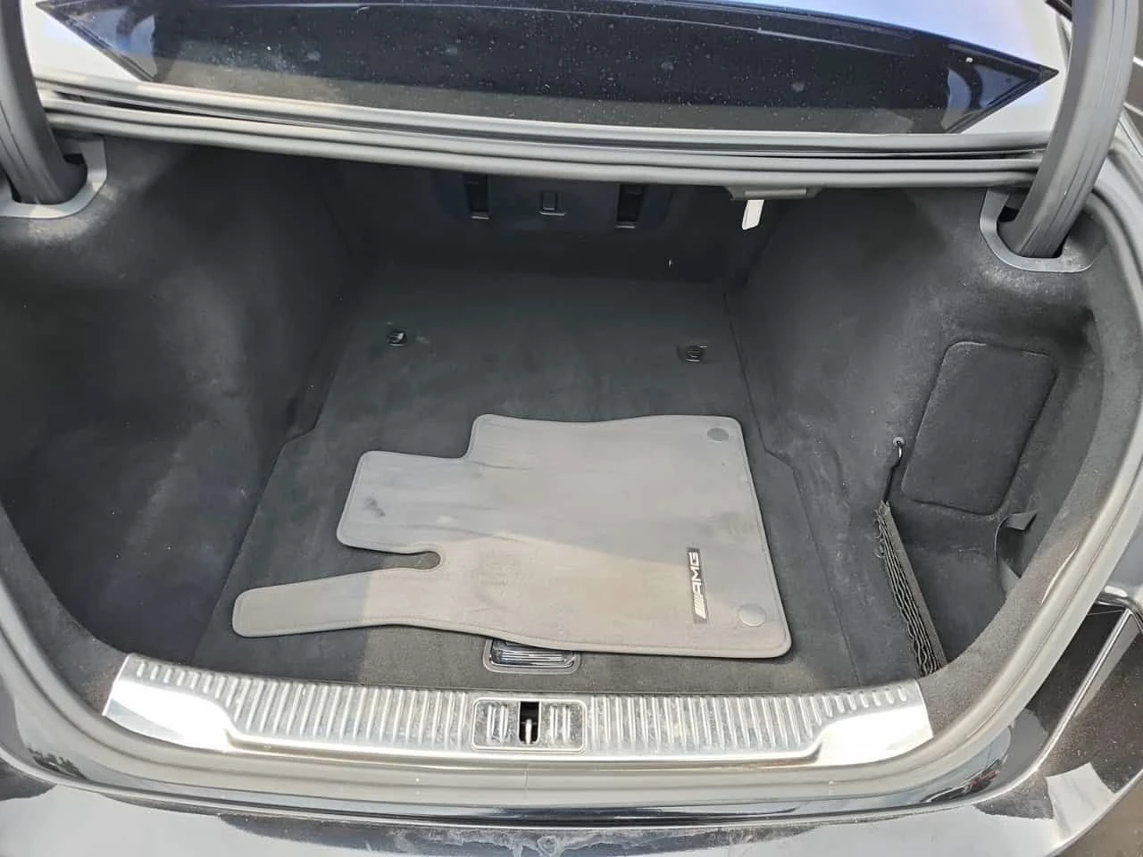 Mercedes-Benz S 580 * AMG Line * CARFAX * , снимка 13 - Автомобили и джипове - 55626379