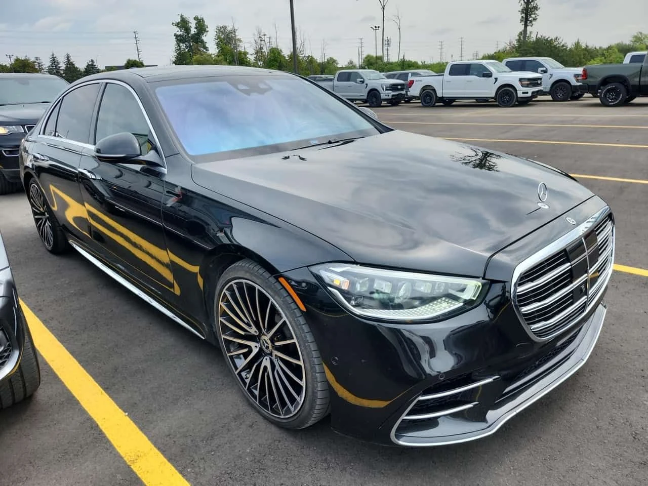Mercedes-Benz S 580 * AMG Line * CARFAX * , снимка 2 - Автомобили и джипове - 55626379