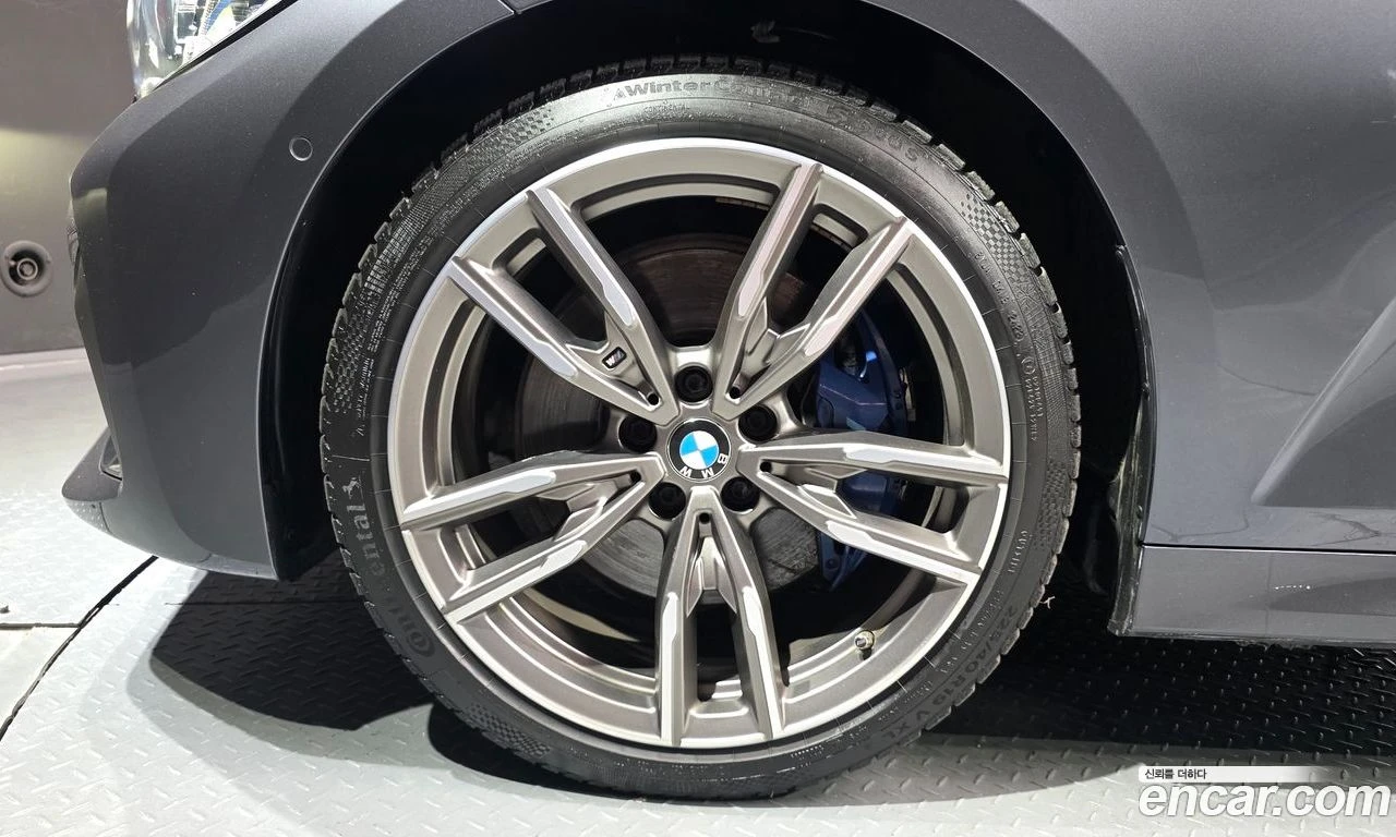 BMW 340 xDrive Touring M-Pack* Подгрев* Harman* 360* HUD* , снимка 5 - Автомобили и джипове - 56120122