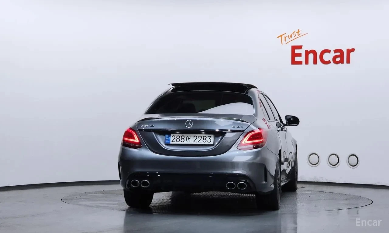 Mercedes-Benz C 43 AMG / FULL DIGITAL / BURMESTER / АЛКАНТАРА / ПАНОРАМА, снимка 4 - Автомобили и джипове - 56131004