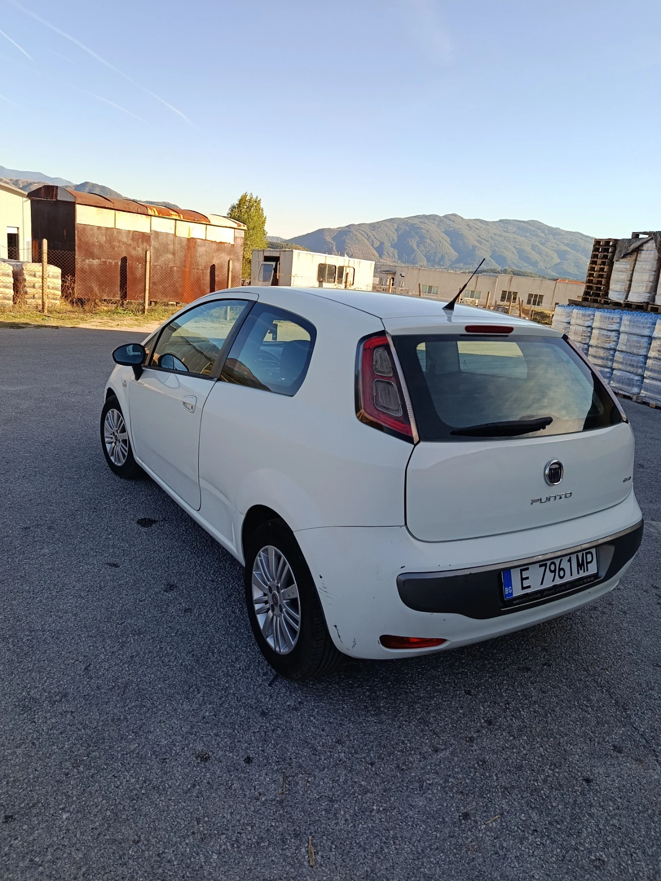 Fiat Punto Evo, снимка 6 - Автомобили и джипове - 56339319