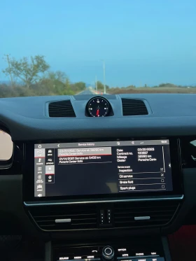 Обява за продажба на Porsche Cayenne MATRIX FULL LED///EXCLUSIVE DESIGN/// SPORT DESIGN ~ 113 000 лв. - изображение 9 | Auto.bg Обява за продажба на Porsche Cayenne MATRIX FULL LED///EXCLUSIVE DESIGN/// SPORT DESIGN ~ 113 000 лв. - изображение 9