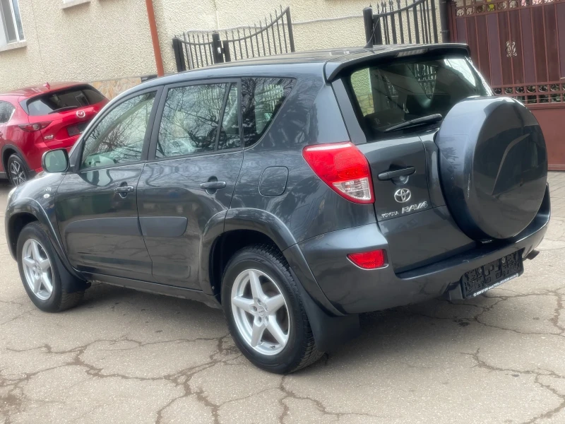 Toyota Rav4 2.2d-cat, снимка 4 - Автомобили и джипове - 48958350