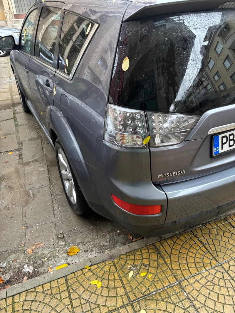 Mitsubishi Outlander, снимка 2 - Автомобили и джипове - 52364522