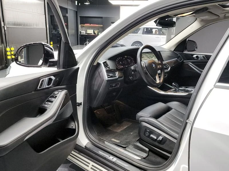BMW X5 xDrive 45e xLine| 389к.с.| ВКЛ.ТЕХНОТЕСТ, снимка 10 - Автомобили и джипове - 55582396