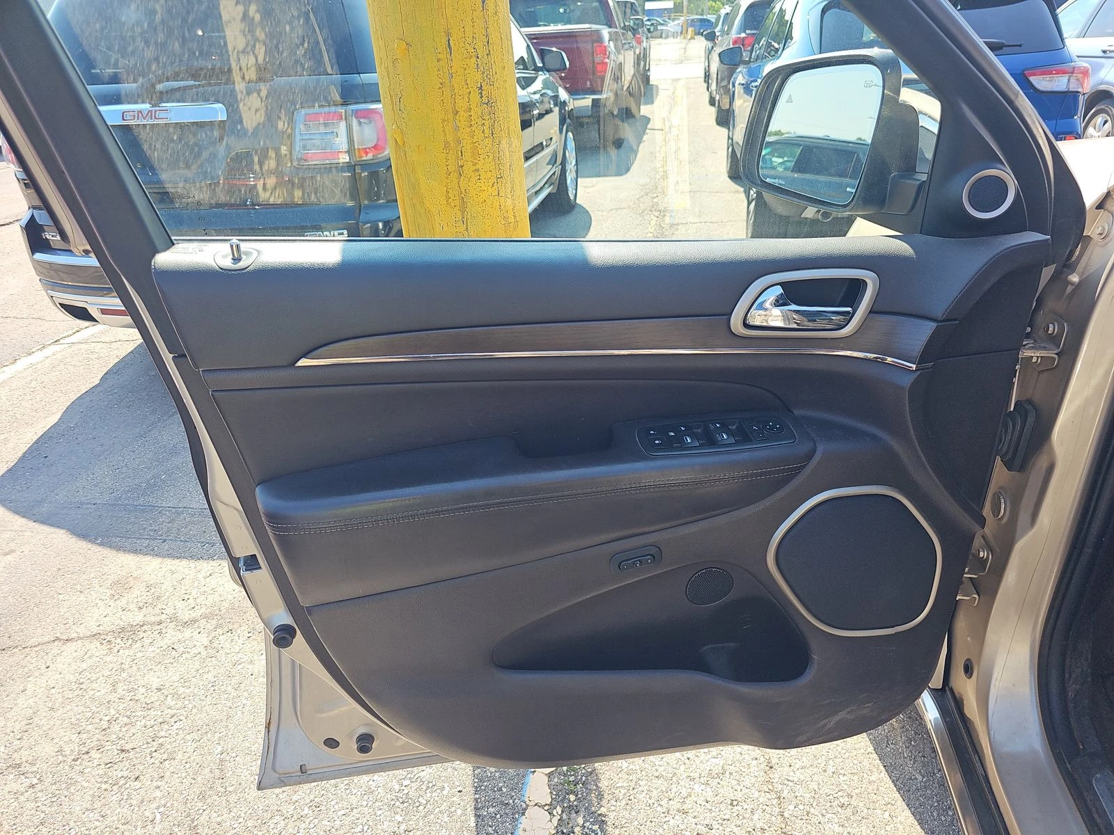 Jeep Grand cherokee SUMMIT* 3.0* V6* ДИЗЕЛ* ДИСТРОНИК* ОБДУХВАНЕ* КАМЕ - изображение 7