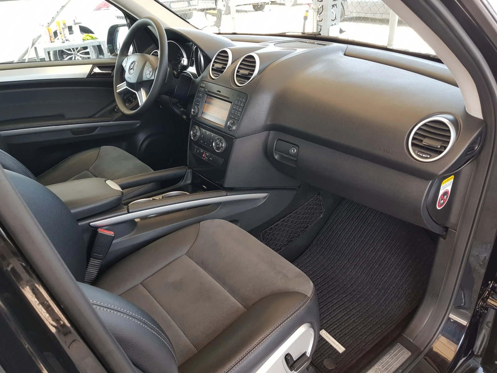 Mercedes-Benz ML 300 CDI 4matic FACELIFT ЛИЗИНГ | Mobile.bg — изображение 11
