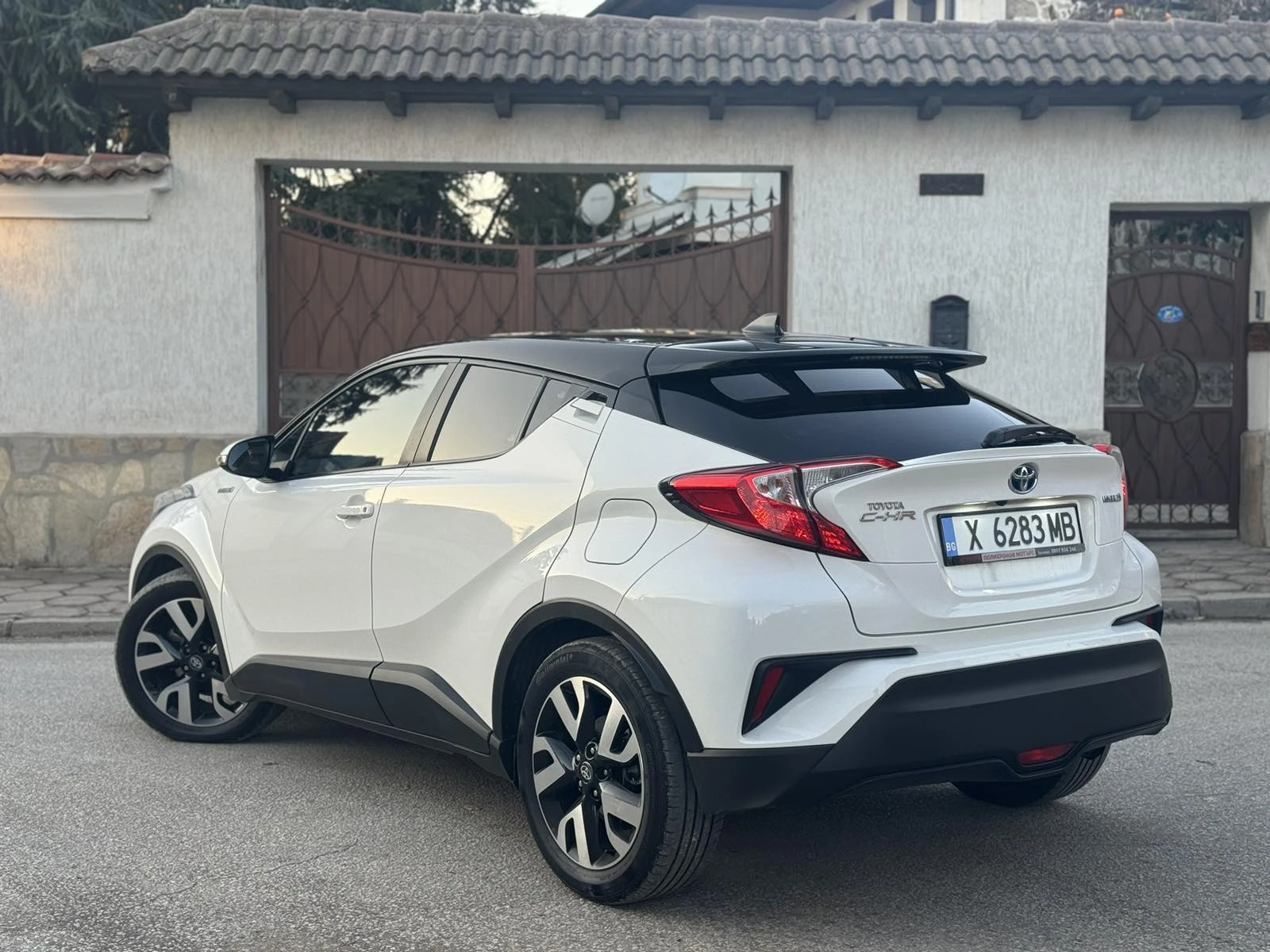 Toyota C-HR  - изображение 3