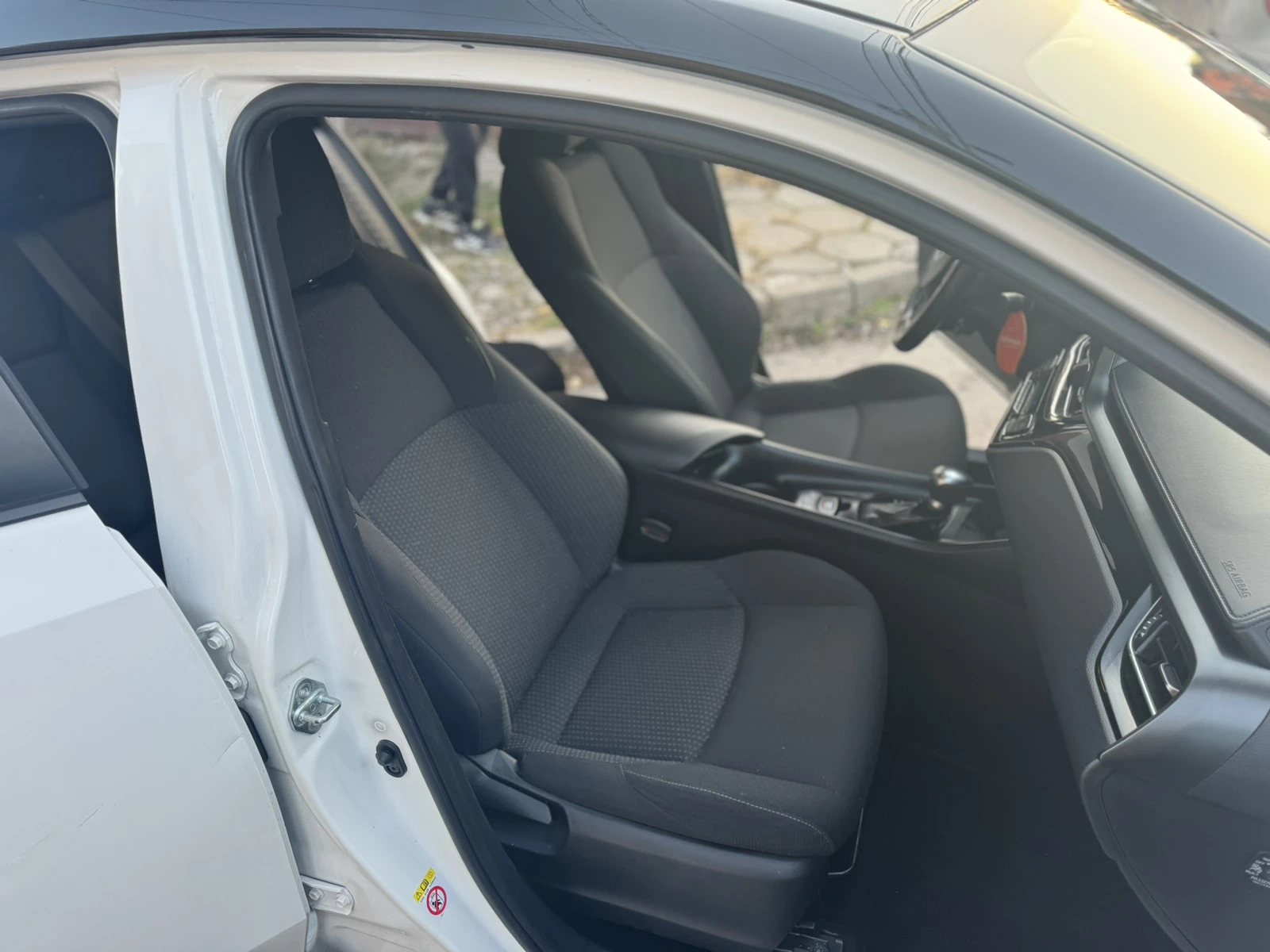 Toyota C-HR  - изображение 10