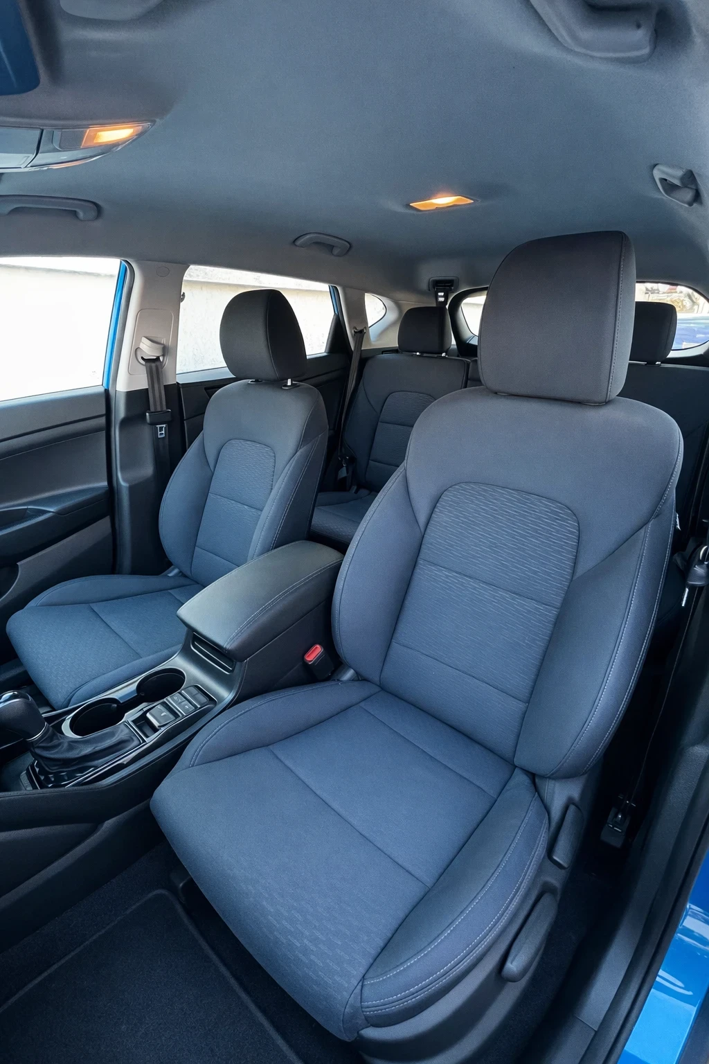 Hyundai Tucson, снимка 5 - Автомобили и джипове - 53850144