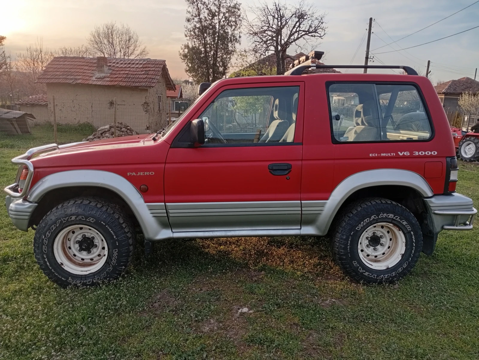 Mitsubishi Pajero, снимка 10 - Автомобили и джипове - 54178687