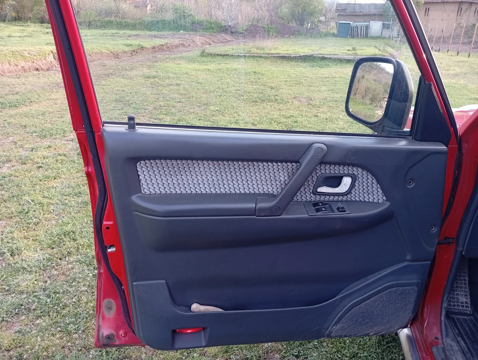 Mitsubishi Pajero, снимка 8 - Автомобили и джипове - 54178687