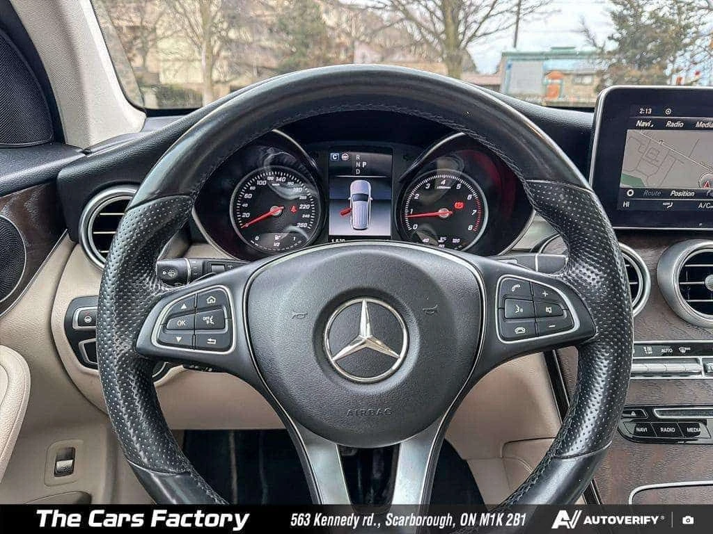Mercedes-Benz GLC 300 ПОДГРЕВИ * ПАНО * KEYLESS * CARFAX, снимка 13 - Автомобили и джипове - 54430958