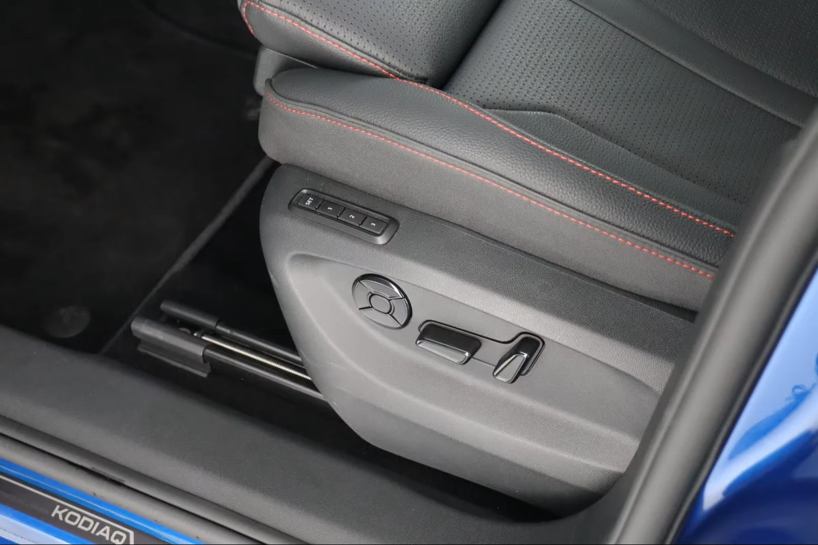Skoda Kodiaq RS* 4x4* DISTR* KEYLESS* 360 CAM*  | Mobile.bg � ����������� 8