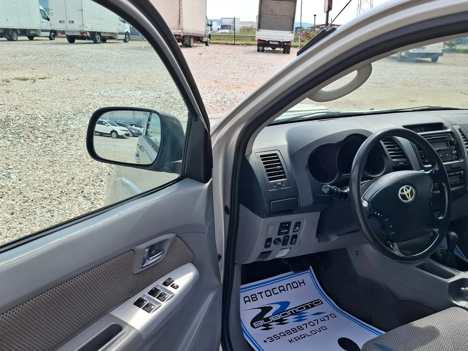 Toyota Hilux 3.0D4D/Автоматик/Италия, снимка 7 - Автомобили и джипове - 54615880