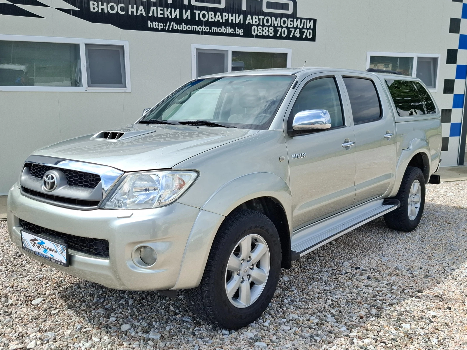 Toyota Hilux 3.0D4D/Автоматик/Италия, снимка 2 - Автомобили и джипове - 54615880