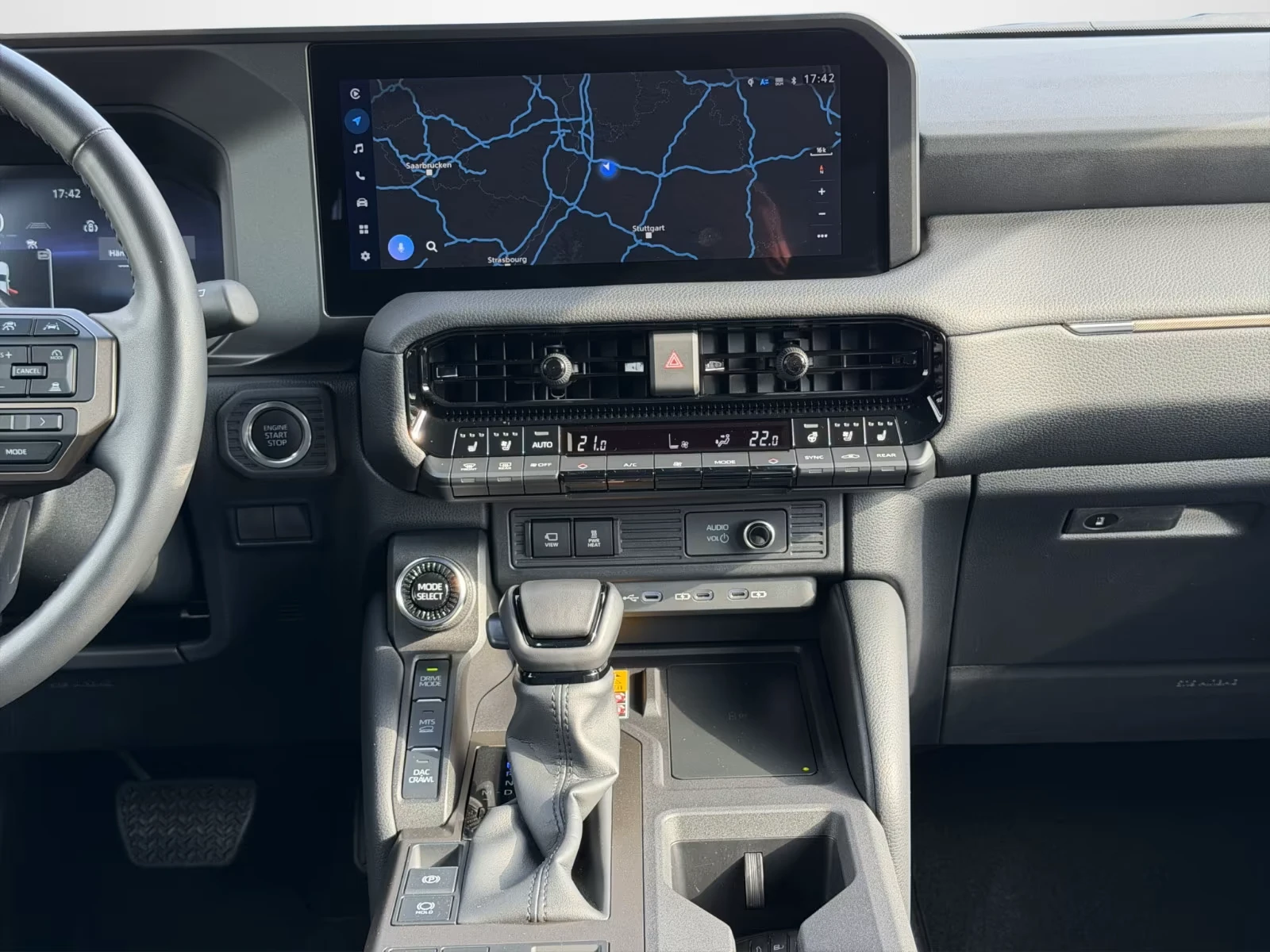Toyota Land cruiser 2.8* D-4D* EXECUTIVE* DISTR* KEYLESS* 360 CAM* CAR, снимка 8 - Автомобили и джипове - 54758971