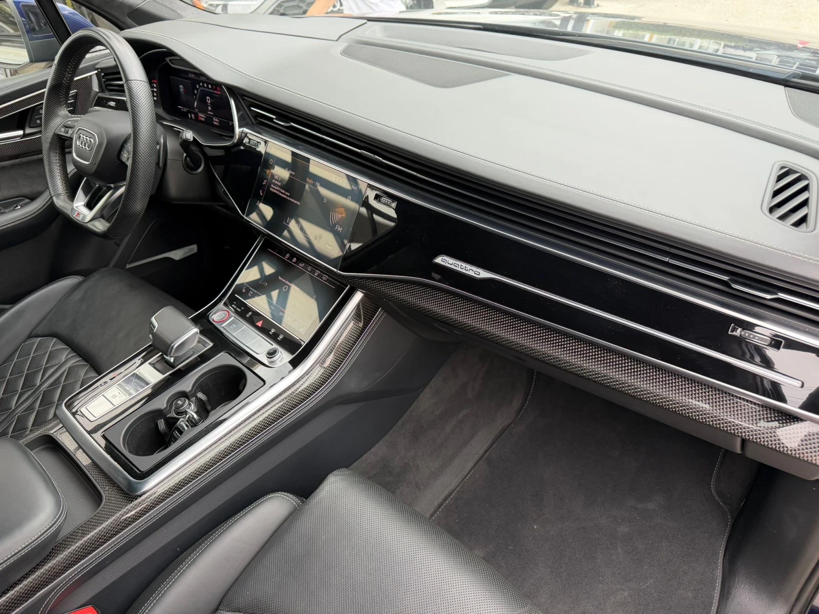 Audi SQ7 4.0TFSI Technik Quattro + ЗАВИВАЩ ЗАДЕН МОСТ, снимка 13 - Автомобили и джипове - 54869383