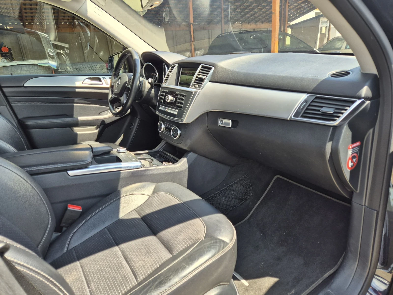 Mercedes-Benz ML 350, снимка 16 - Автомобили и джипове - 54892844