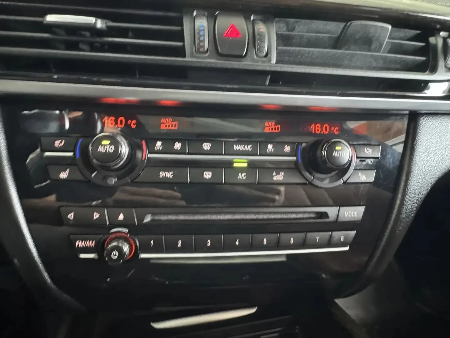 BMW X5, снимка 16 - Автомобили и джипове - 56689542