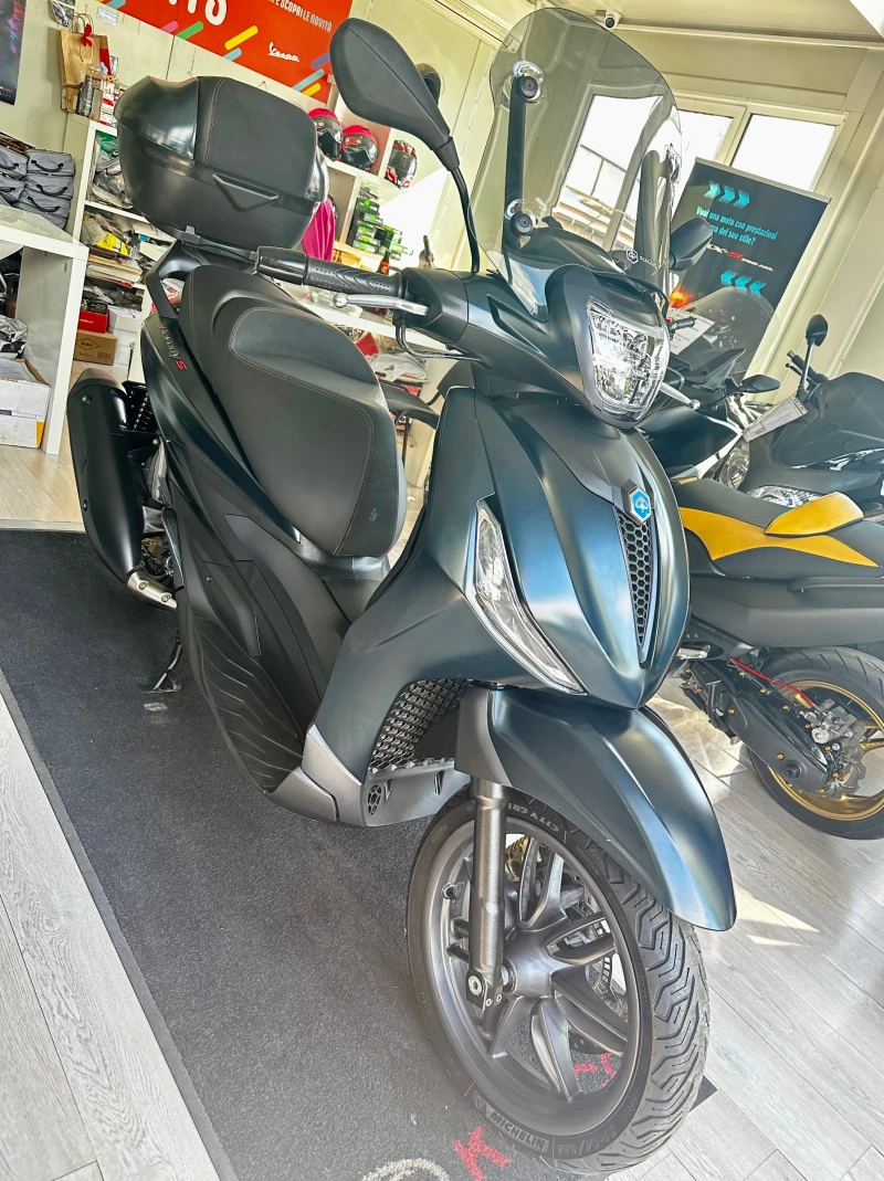 Piaggio Beverly 300hpe S 07.2021г., снимка 8 - Мотоциклети и мототехника - 50011581