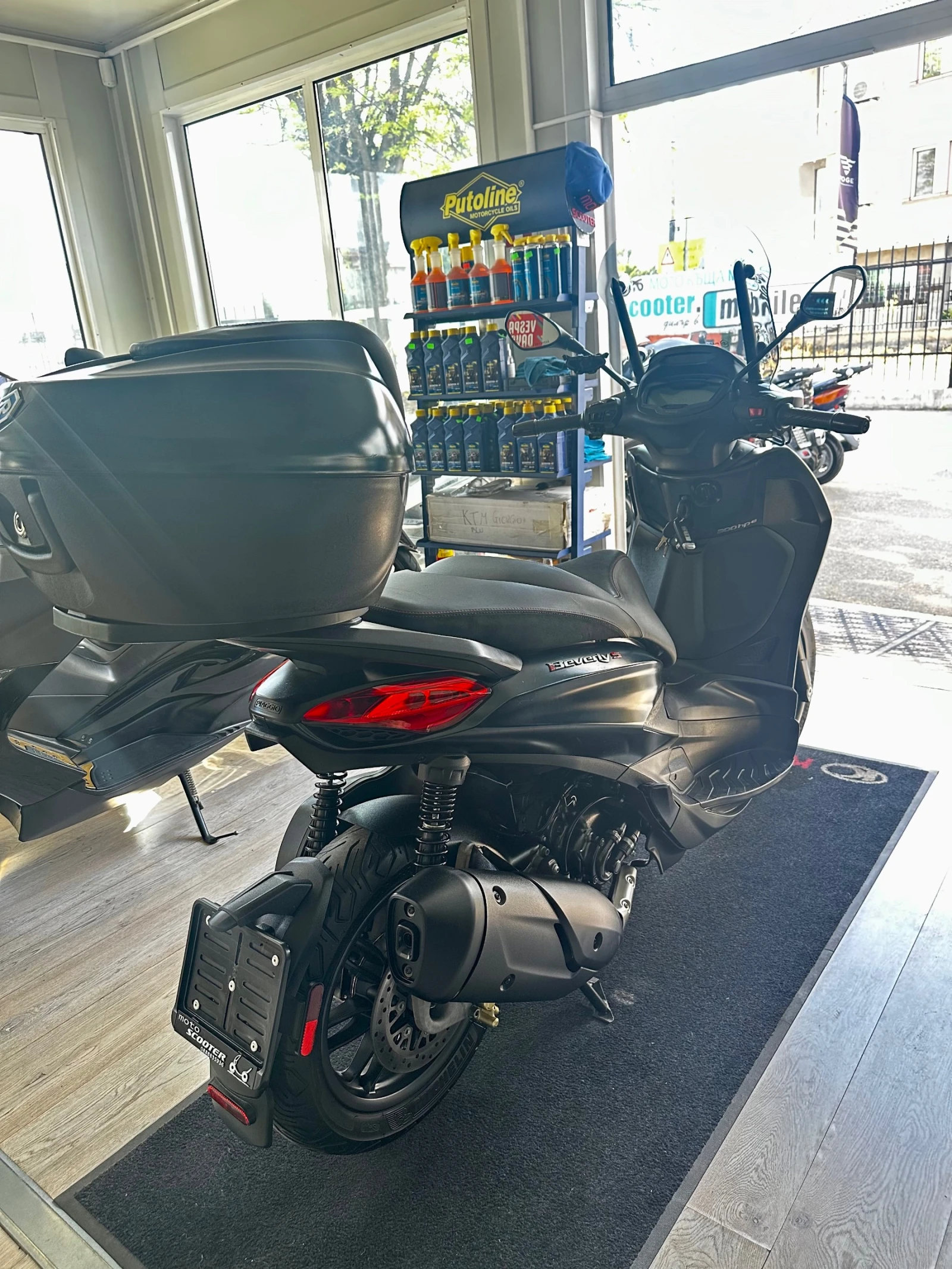 Piaggio Beverly 300hpe S 07.2021г. - изображение 7