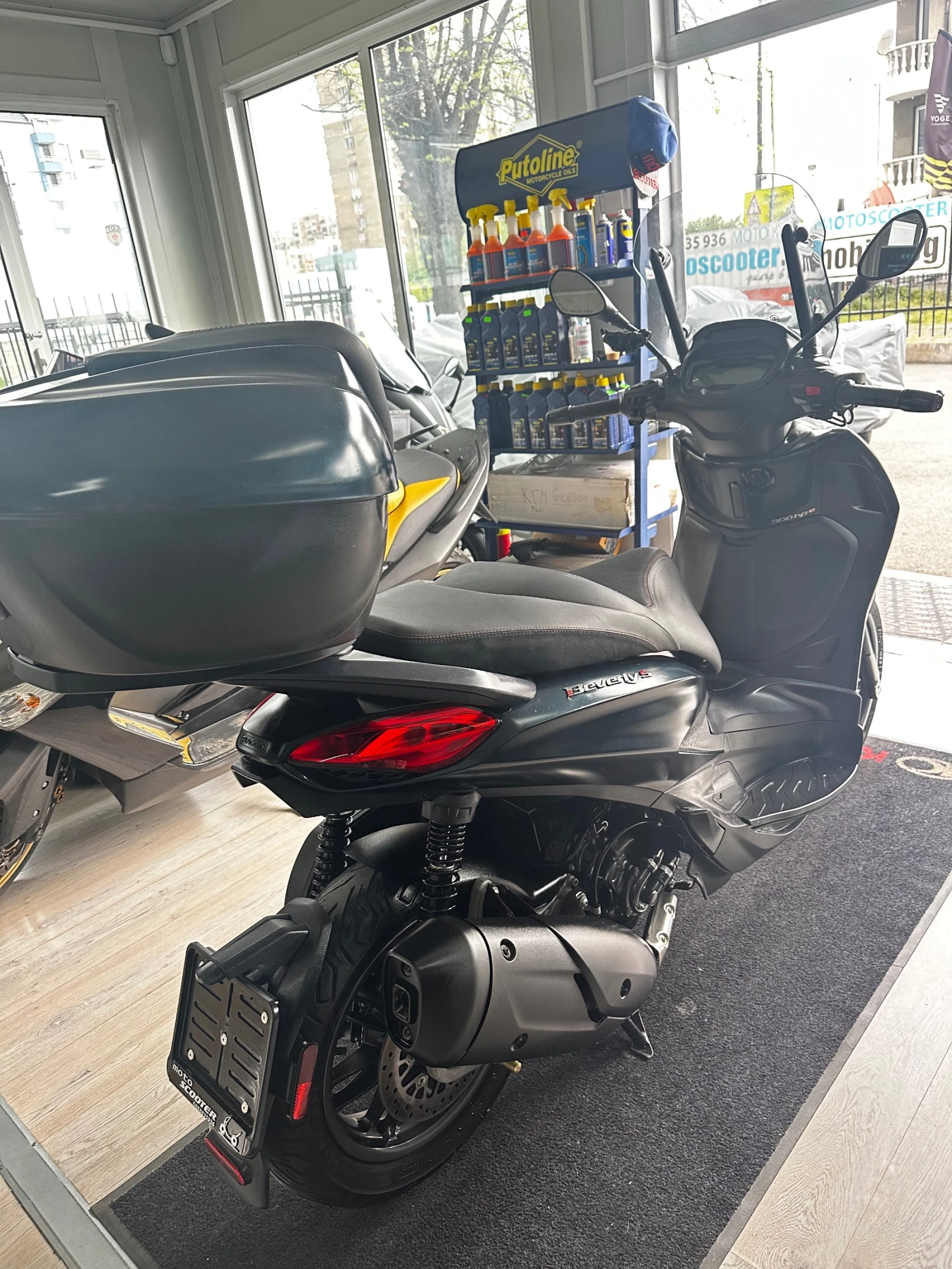 Piaggio Beverly 300hpe S 07.2021г. - изображение 8