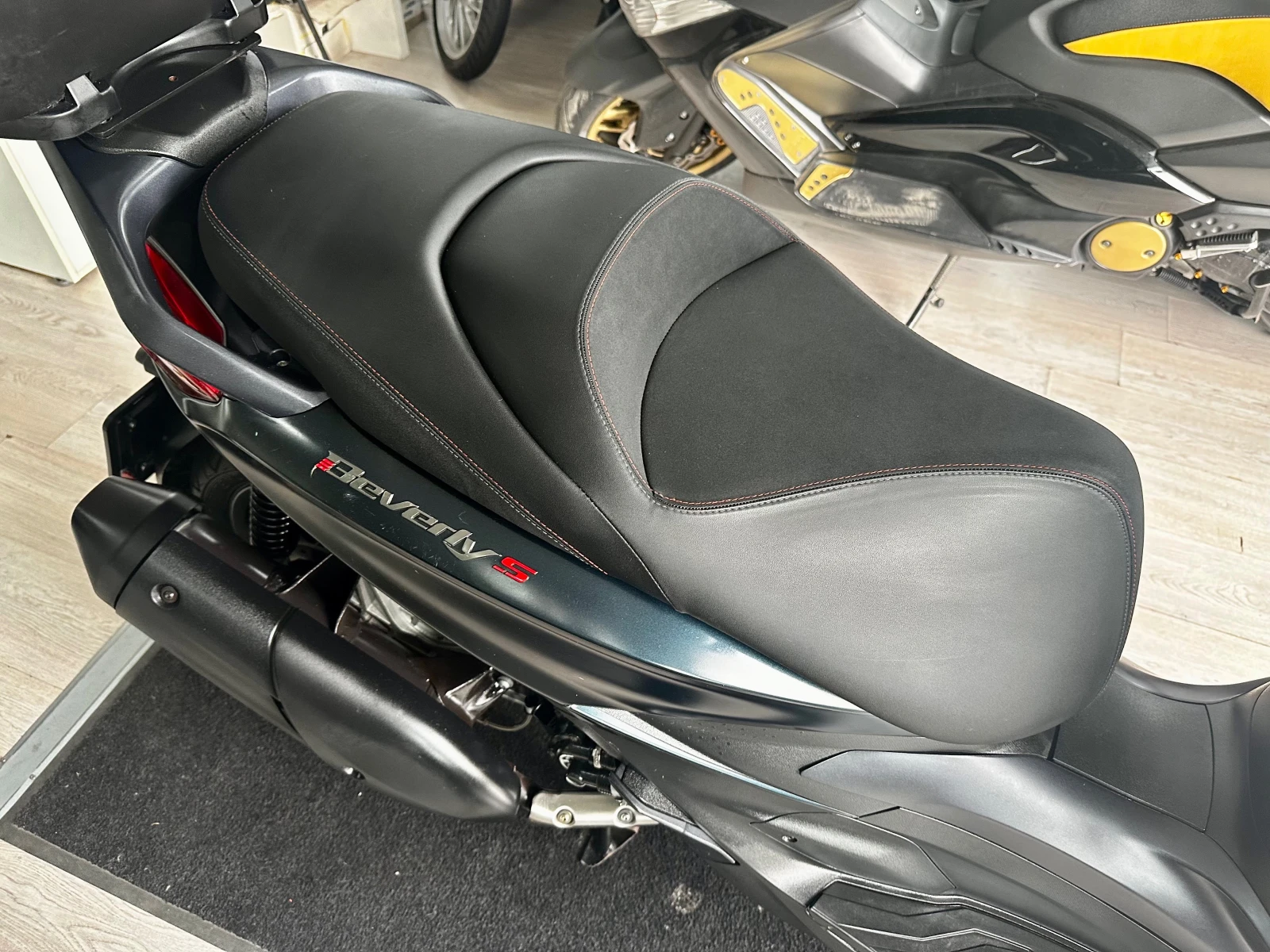 Piaggio Beverly 300hpe S 07.2021г. - изображение 3