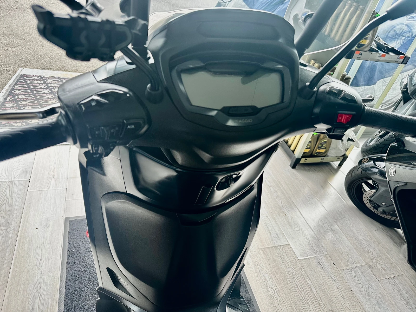 Piaggio Beverly 300hpe S 07.2021г. - изображение 2