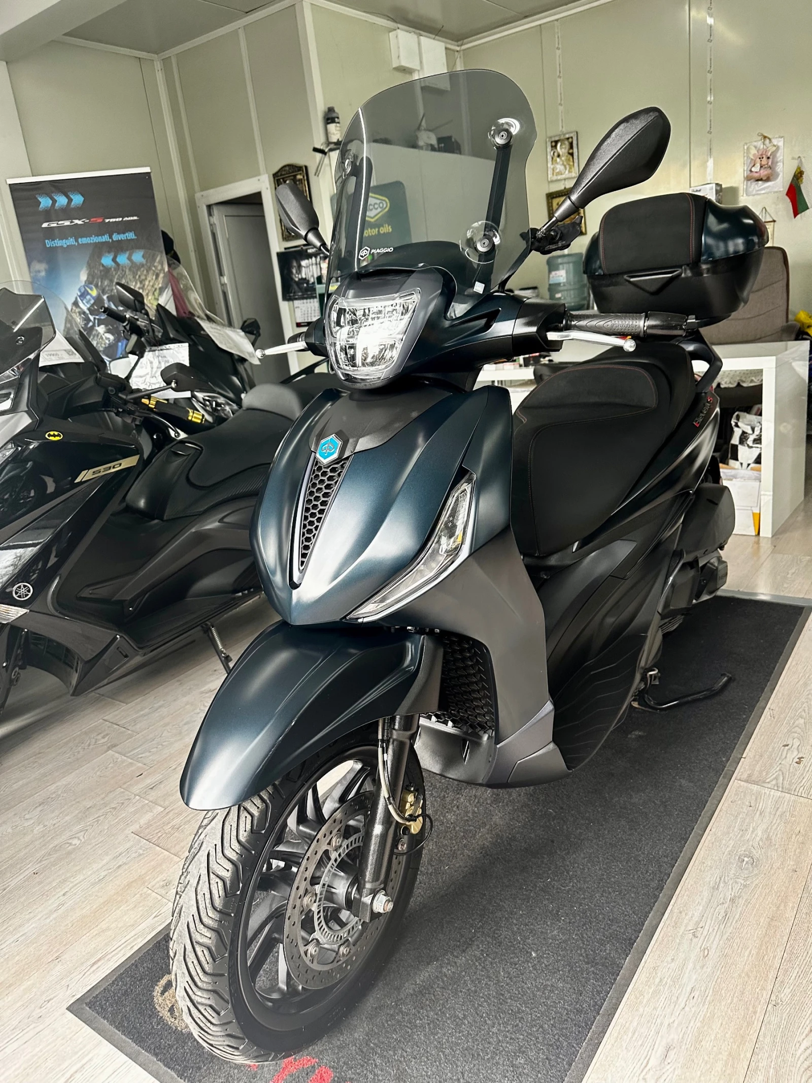 Piaggio Beverly 300hpe S 07.2021г. - изображение 7