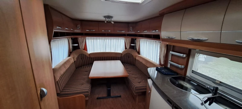 Каравана Hobby 560, снимка 9 - Каравани и кемпери - 52459779